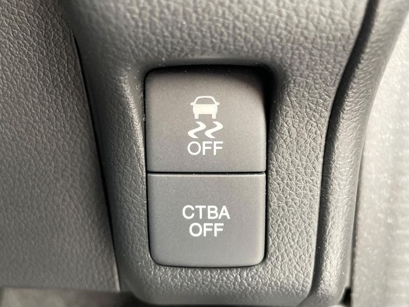 2017 Honda N-BOX CUSTOM DBA-JF1 (UW-6aa8b73cde77e)[18]