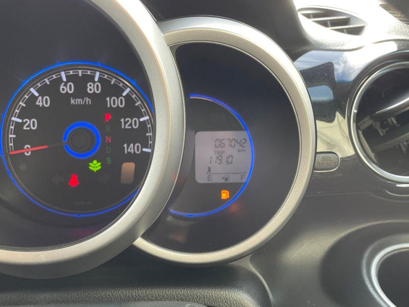 2017 Honda N-BOX CUSTOM DBA-JF1 (UW-6aa8b73cde77e)[7]