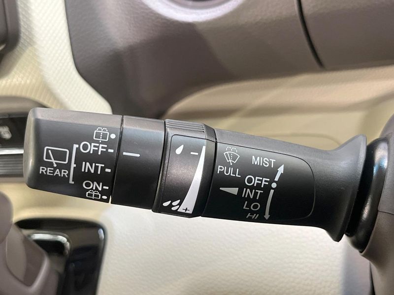2017 Honda N-BOX DBA-JF3 (UW-6aa8b7411d587)[23]