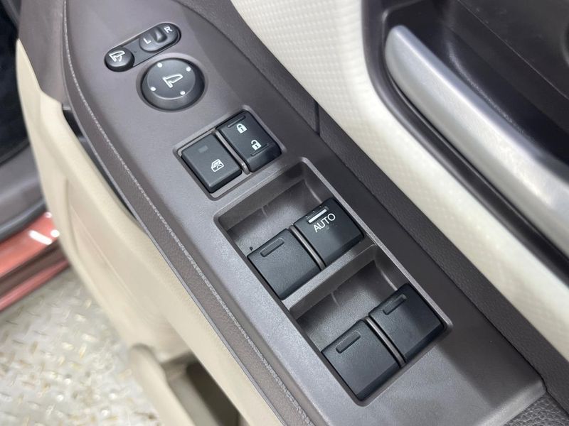 2017 Honda N-BOX DBA-JF3 (UW-6aa8b7411d587)[9]