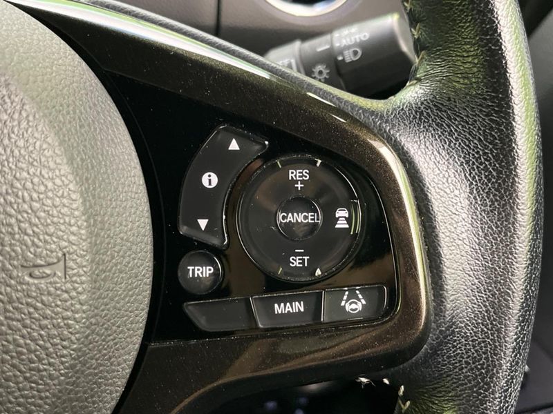 2017 Honda N-BOX CUSTOM DBA-JF3 (UW-6aa8b74e03a3c)[21]