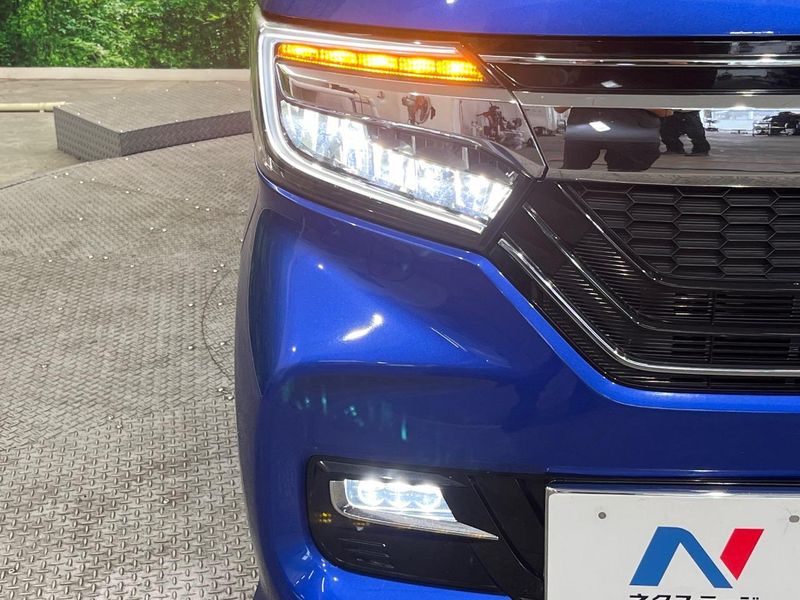 2019 Honda N-BOX CUSTOM DBA-JF4 (UW-6aa8b7645aa5a)[18]