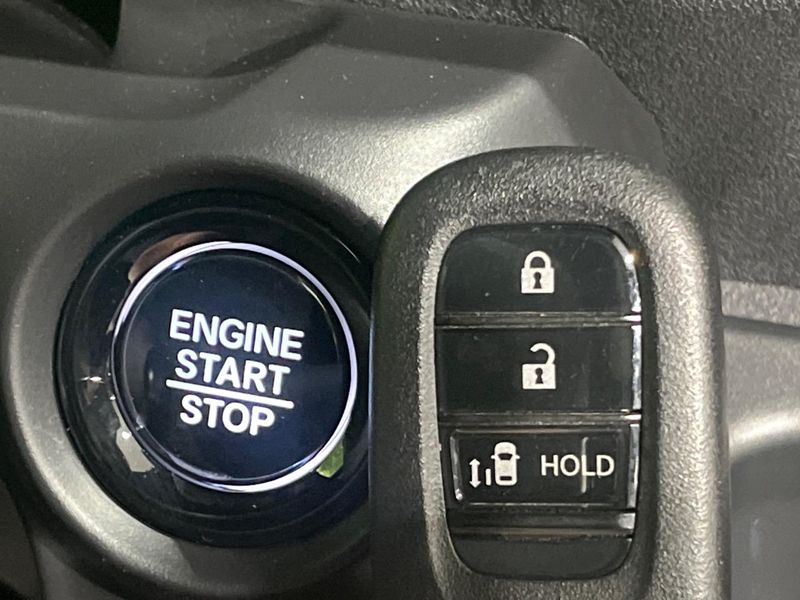 2024 Honda N-BOX CUSTOM 6BA-JF5 (UW-6aa8b767bd7c8)[19]