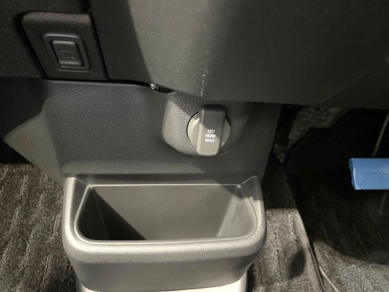 2023 Honda N-BOX CUSTOM 6BA-JF5 (UW-6aa8b76ea2a36)[26]