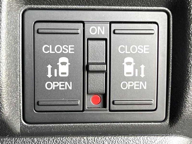 2024 Honda N-BOX CUSTOM 6BA-JF5 (UW-6aa8b76f4d9ec)[28]