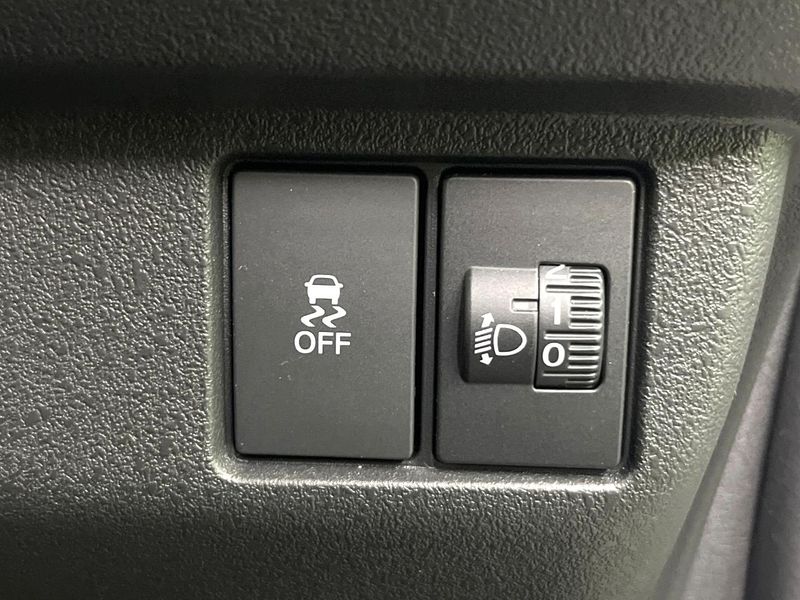 2024 Honda N-BOX CUSTOM 6BA-JF5 (UW-6aa8b7706c744)[18]