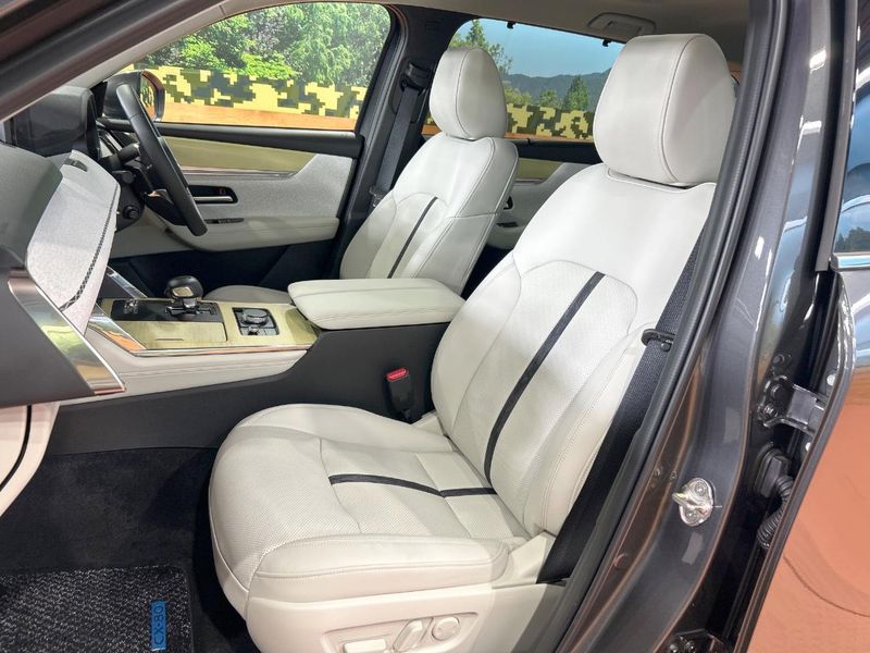 2024 Mazda CX-80 3CA-KL3R3P (UW-6aa8b7a6df518)[24]