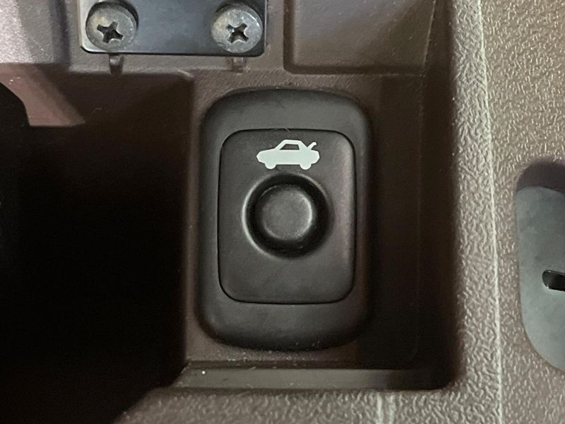 2015 Daihatsu Copen DBA-LA400K (UW-6aa8b7c87f493)[29]