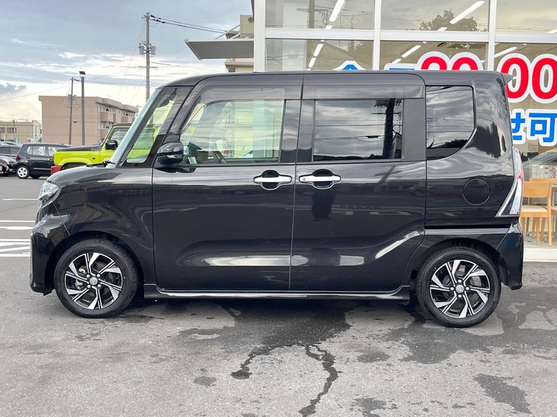 2020 Daihatsu Tanto 6BA-LA650S (UW-6aa8b7d77721b)[5]