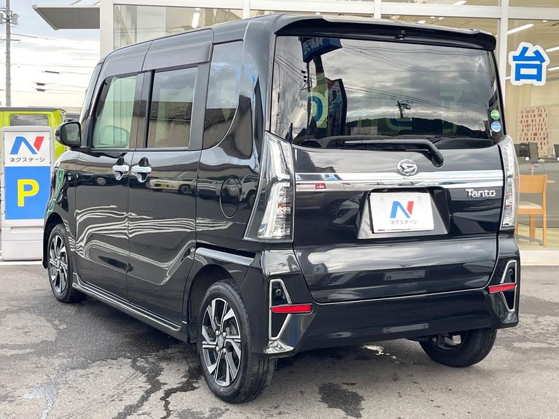 2020 Daihatsu Tanto 6BA-LA650S (UW-6aa8b7d77721b)[13]