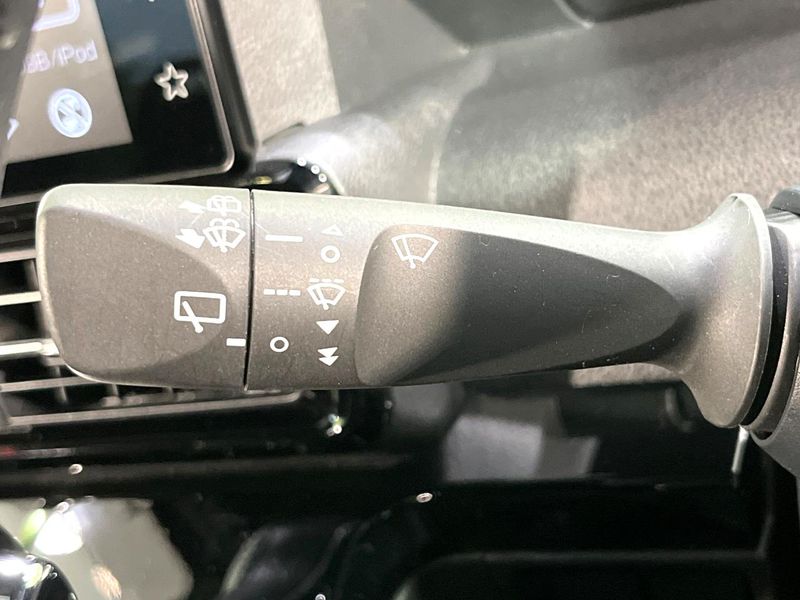 2022 Daihatsu Tanto 5BA-LA650S (UW-6aa8b7d92446d)[29]
