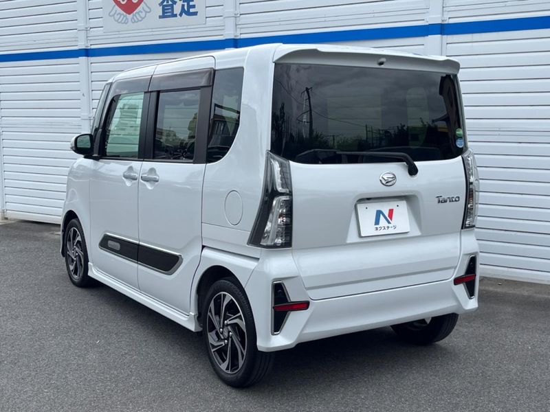 2021 Daihatsu Tanto 5BA-LA650S (UW-6aa8b7e393427)[24]
