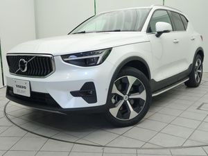 2025 Volvo XC40 5AA-XB420TXCM2