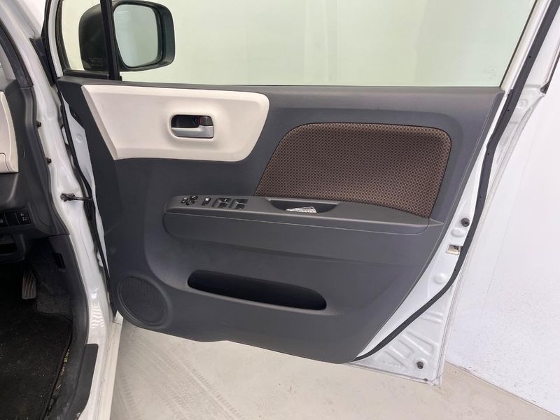2014 Suzuki MR Wagon DBA-MF33S (UW-6aa8b8338f663)[22]