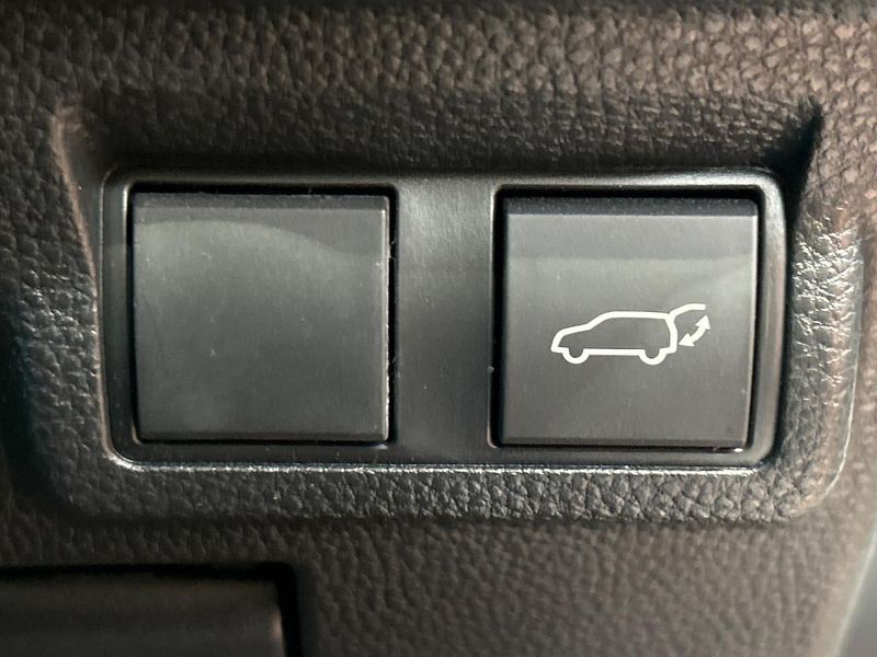 2025 Toyota Corolla Cross 4BA-MXGA10 (UW-6aa8b8a057483)[23]