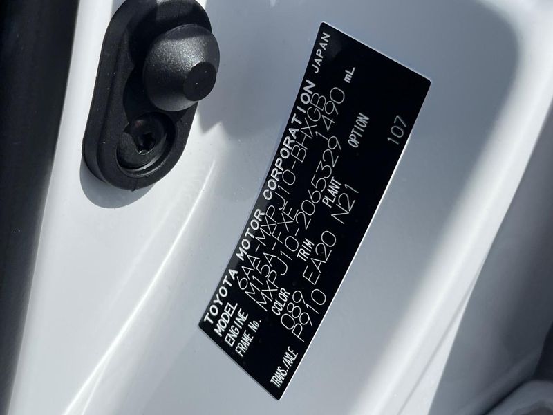 2024 Toyota Yaris Cross 6AA-MXPJ10 (UW-6aa8b8aa5a548)[1]