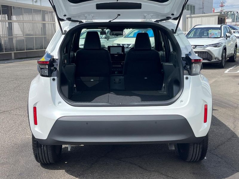 2024 Toyota Yaris Cross 6AA-MXPJ10 (UW-6aa8b8aa5a548)[28]