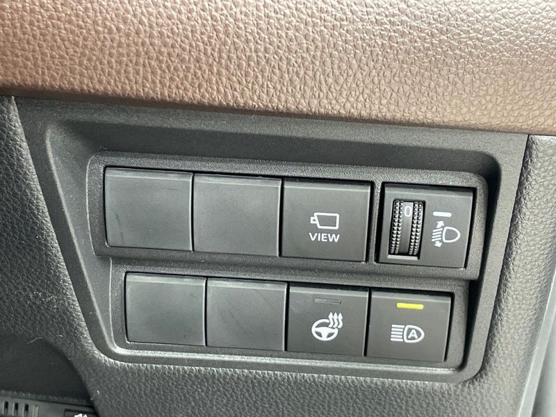2023 Toyota Yaris Cross 6AA-MXPJ10 (UW-6aa8b8b230a41)[11]