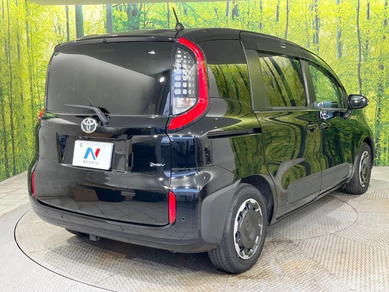2024 Toyota Sienta 6AA-MXPL10G (UW-6aa8b8c3c3fb6)[8]