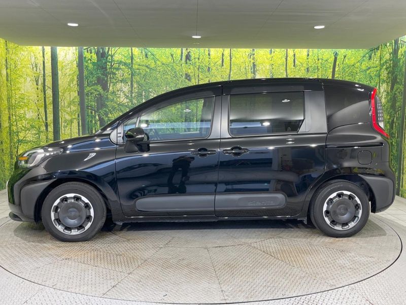 2024 Toyota Sienta 6AA-MXPL10G (UW-6aa8b8c3c3fb6)[5]