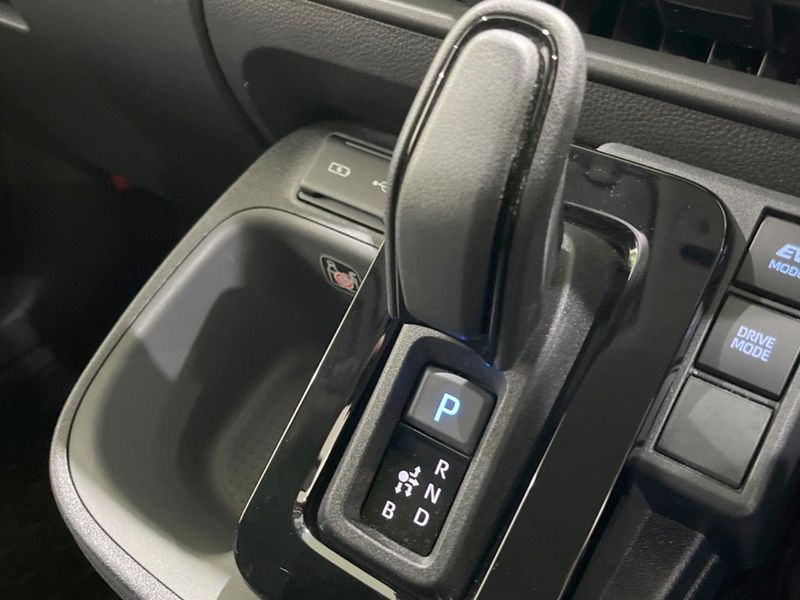 2024 Toyota Sienta 6AA-MXPL10G (UW-6aa8b8c3c3fb6)[25]