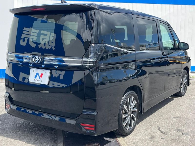 2024 Toyota Voxy 6BA-MZRA90W (UW-6aa8b8e6bddb2)[23]