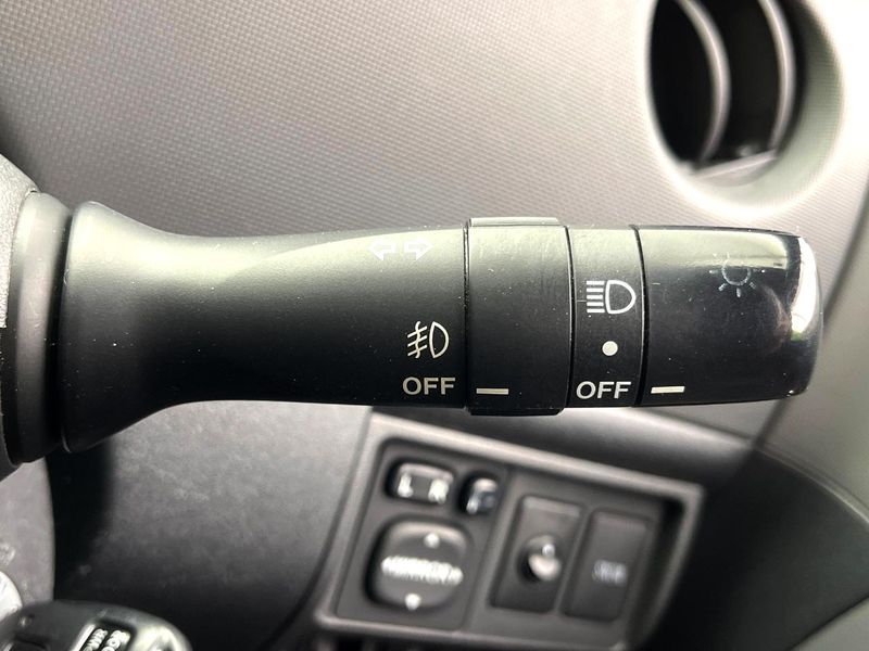 2013 Toyota Sienta DBA-NCP81G (UW-6aa8b8ee1b667)[12]