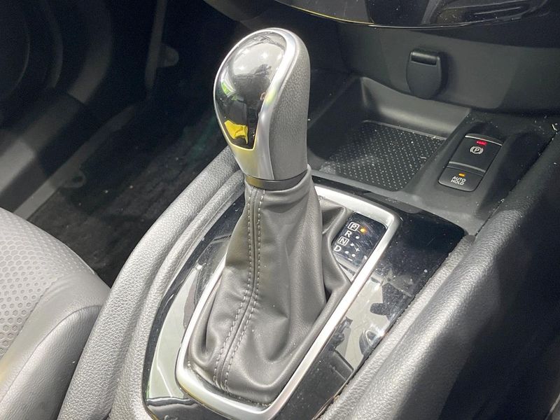 2021 Nissan X-Trail 5BA-NT32 (UW-6aa8b919cc1d6)[29]