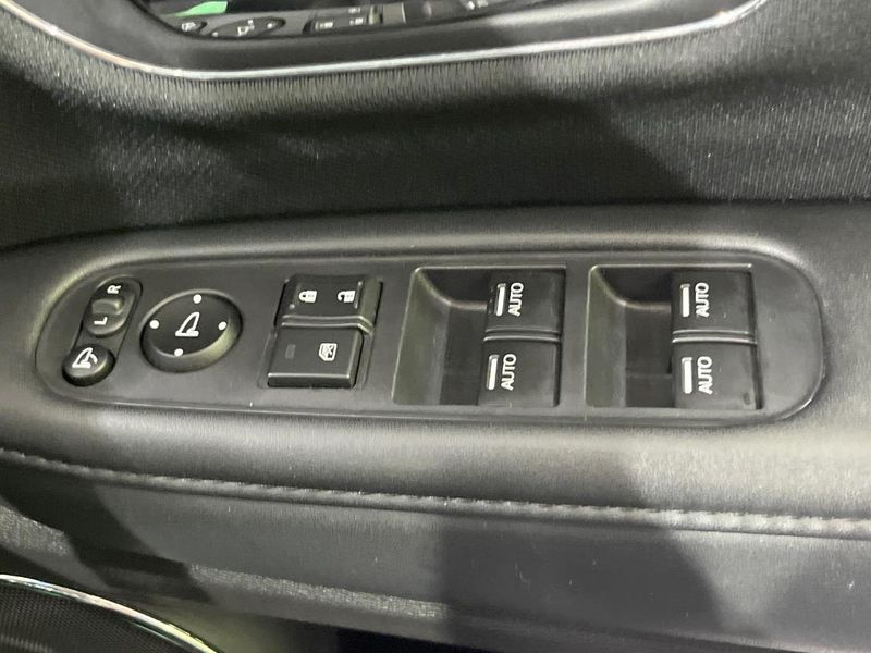 2015 Honda Vezel DAA-RU3 (UW-6aa8b9303d06d)[7]