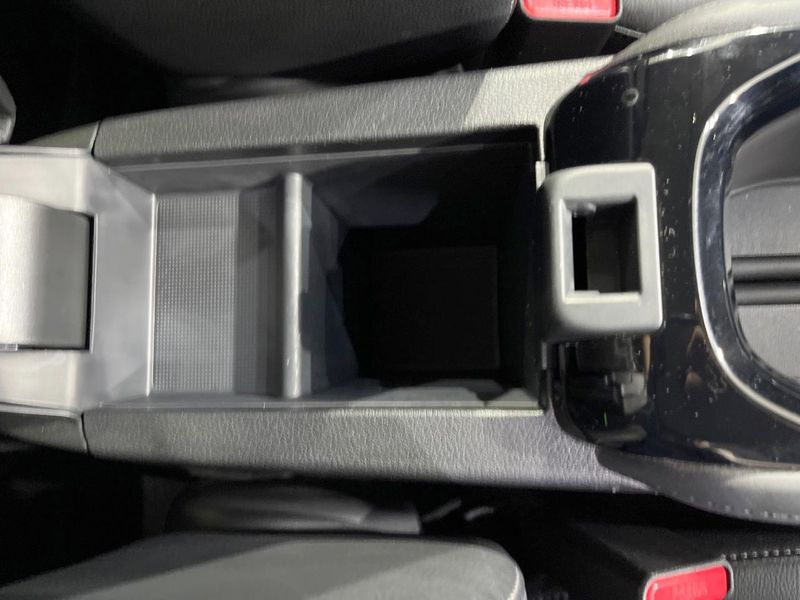 2015 Honda Vezel DAA-RU3 (UW-6aa8b9303d06d)[18]