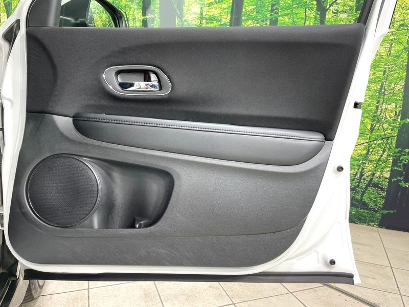 2015 Honda Vezel DAA-RU3 (UW-6aa8b930905a7)[29]