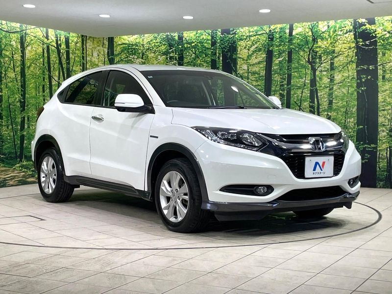 2015 Honda Vezel DAA-RU3 (UW-6aa8b930905a7)[18]