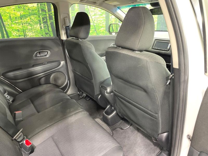 2015 Honda Vezel DAA-RU3 (UW-6aa8b930905a7)[24]