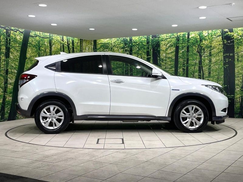 2015 Honda Vezel DAA-RU3 (UW-6aa8b930905a7)[19]