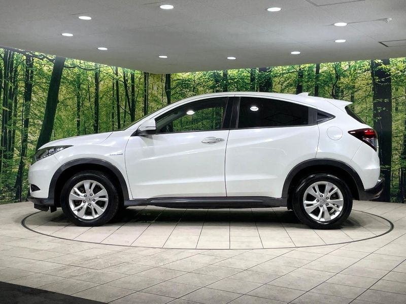 2015 Honda Vezel DAA-RU3 (UW-6aa8b930905a7)[28]