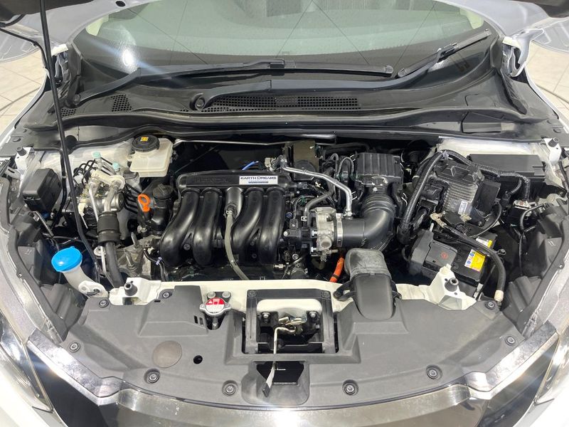 2016 Honda Vezel DAA-RU3 (UW-6aa8b931c1d16)[4]