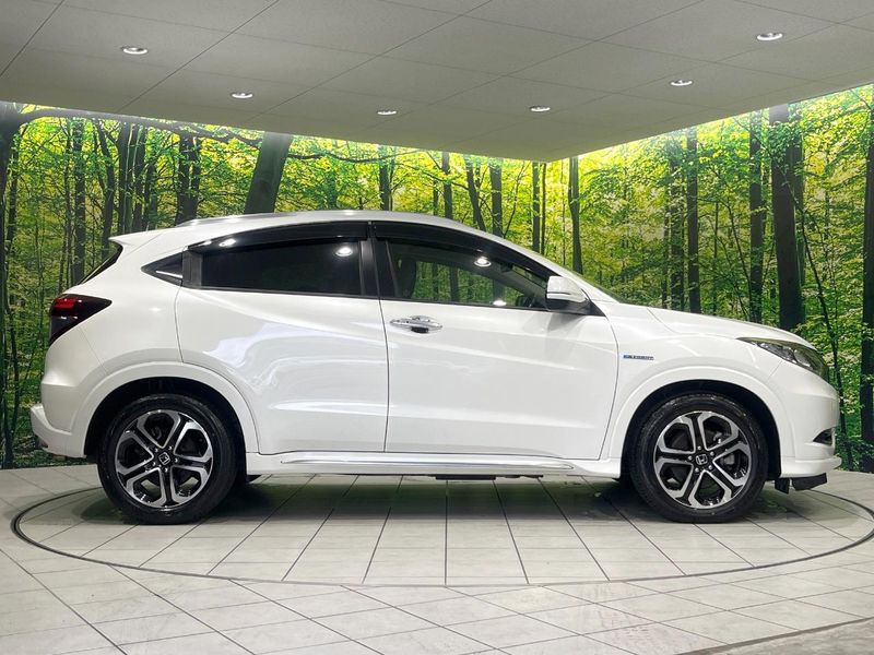 2016 Honda Vezel DAA-RU3 (UW-6aa8b931c1d16)[17]