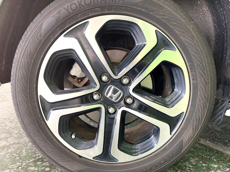 2018 Honda Vezel DAA-RU3 (UW-6aa8b9339a51d)[13]