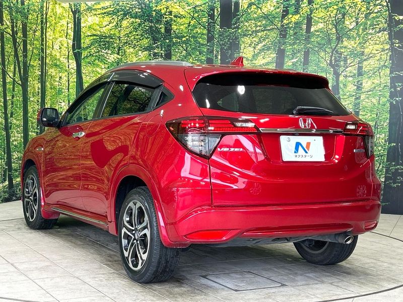 2018 Honda Vezel DAA-RU3 (UW-6aa8b933e7fcd)[8]