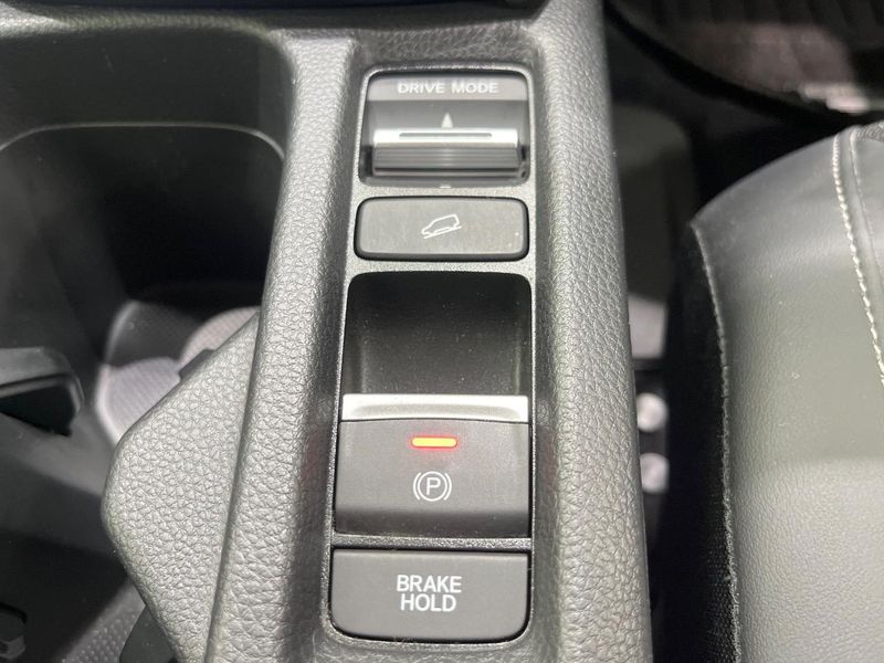 2021 Honda Vezel 6AA-RV5 (UW-6aa8b93761c12)[27]