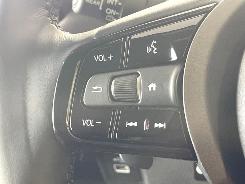 2022 Honda Vezel 6AA-RV5 (UW-6aa8b93a47e25)[19]