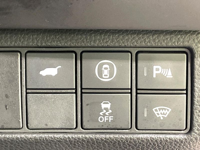 2022 Honda Vezel 6AA-RV5 (UW-6aa8b93a47e25)[15]