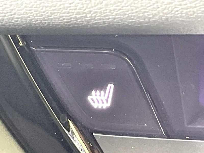 2022 Honda Vezel 6AA-RV5 (UW-6aa8b93a47e25)[24]