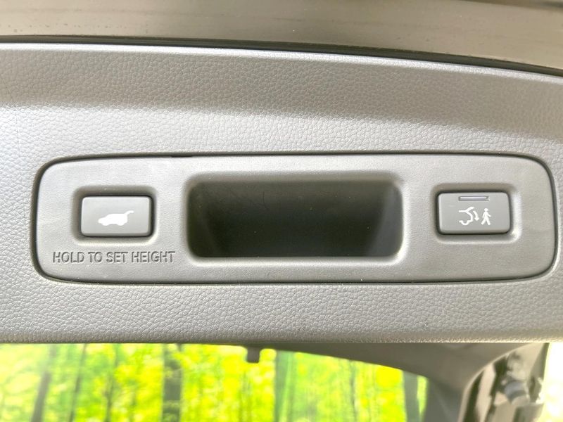 2024 Honda Vezel 6AA-RV5 (UW-6aa8b9405be81)[14]
