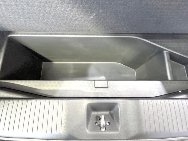 2024 Honda Vezel 6AA-RV5 (UW-6aa8b9405be81)[13]