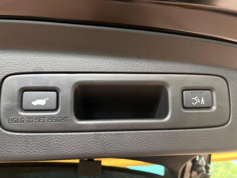 2024 Honda Vezel 6AA-RV5 (UW-6aa8b9406ab87)[14]