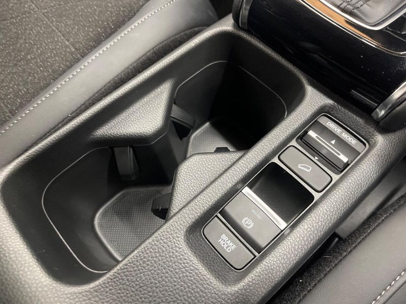 2024 Honda Vezel 6AA-RV5 (UW-6aa8b9406ab87)[25]