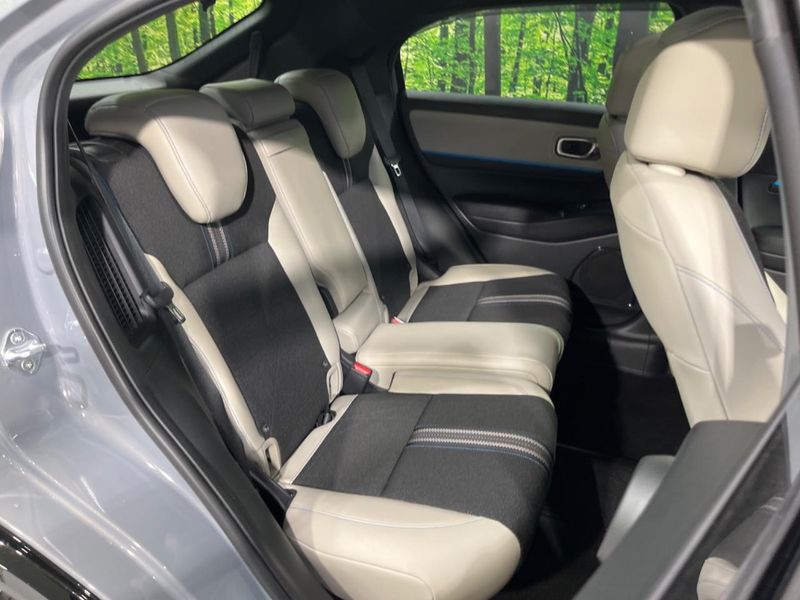 2025 Honda Vezel 6AA-RV5 (UW-6aa8b9430db9d)[29]