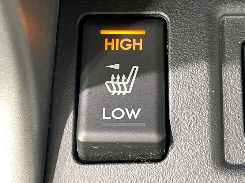 2018 Subaru Forester DBA-SJ5 (UW-6aa8b95a8ffd7)[28]