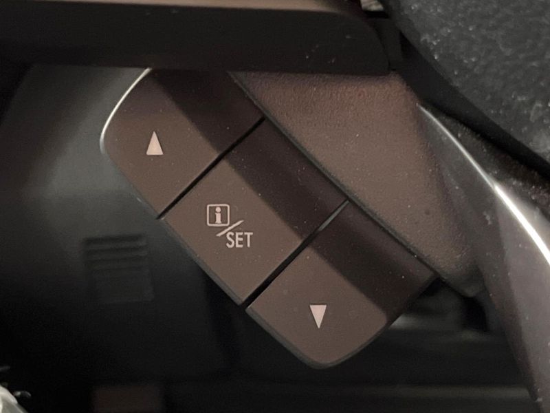 2021 Subaru Forester 5AA-SKE (UW-6aa8b961ce3f5)[28]